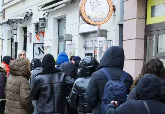 Trzy godziny czekania na pączka. "Tu kolejki są nawet w niedziele"