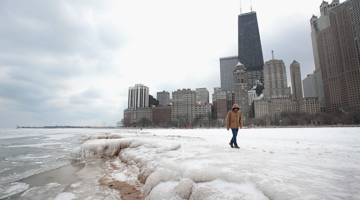 Akár a Holnapután
című filmben, megfagytak a hullámok a New York-i parton /Fotó: GettyImages