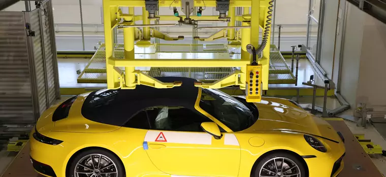 Możesz podejrzeć swoje auto podczas produkcji. Nowa usługa u niemieckiej marki