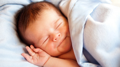 Noworodki powinny spać na plecach