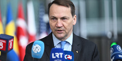 Radosław Sikorski: to dobrze, że Andrzej Duda rozmawiał z Donaldem Trumpem o Ukrainie