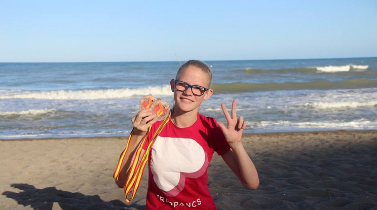 Jenes Virág (15) futásban 
és kislabdadobásban is 
kitűnően szerepelt a 
versenyen