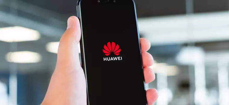 Huawei nie może już projektować smartfonów ze slotami na karty SD