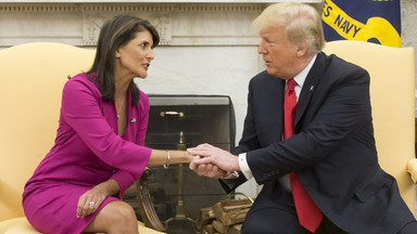 Prezydenckie plany Donalda Trumpa może zatopić kobieta. Rośnie poparcie dla centrowej kandydatki Nikki Haley