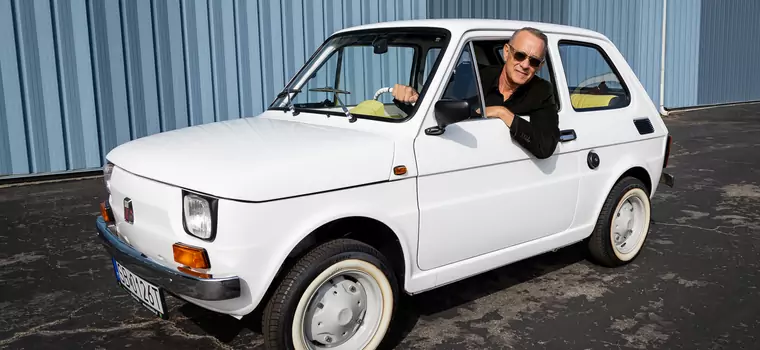 Tom Hanks sprzedaje swojego Fiata 126 p. Zysk posłuży weteranom