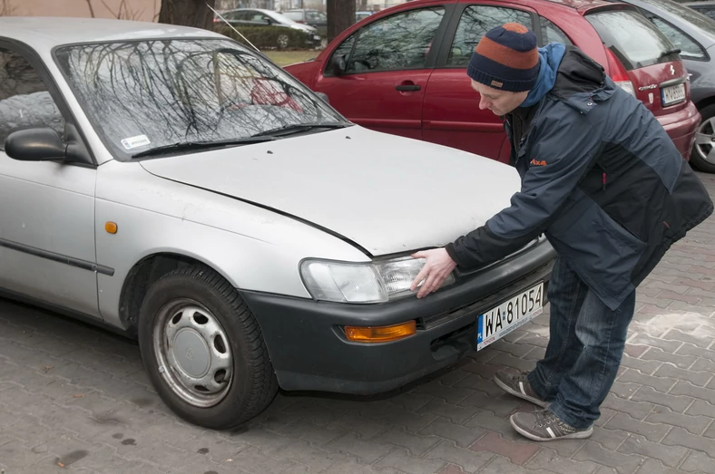 Toyota Corolla 1.3: cena wywoławcza 1200 zł