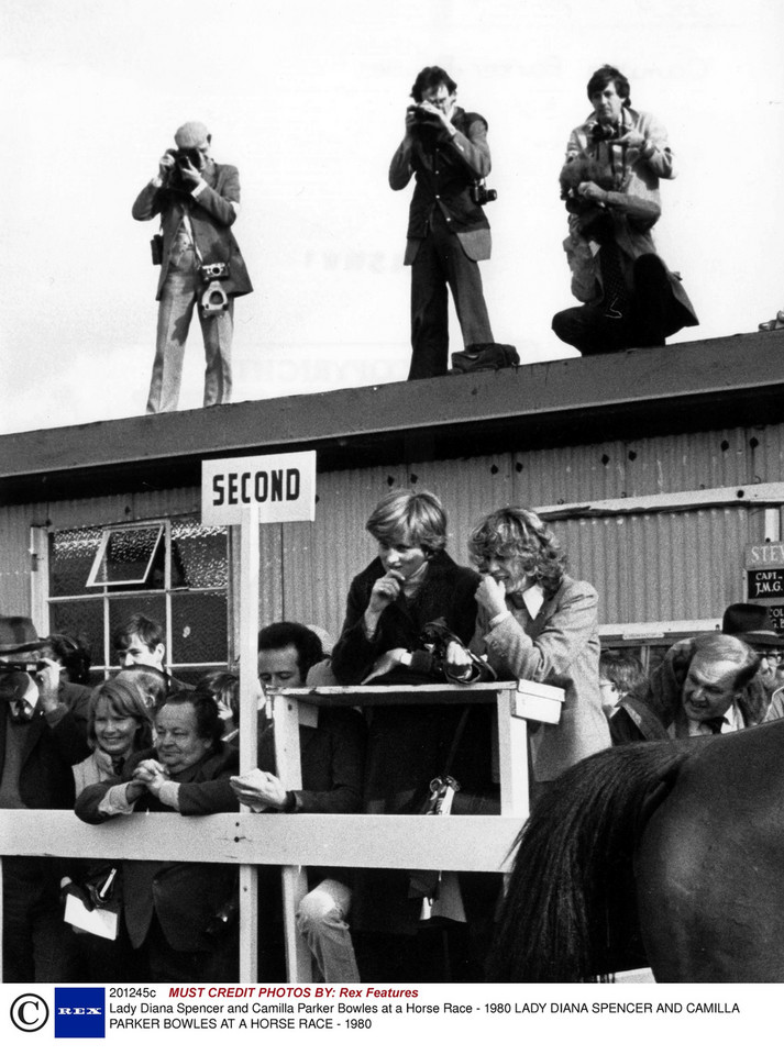 Diana Spencer i Camilla Parker Bowles na wyścigach konnych w 1980 r.