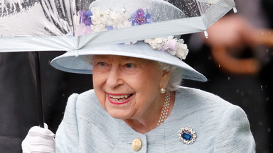 Wpadka królowej Elżbiety II. Dziwny wpis na Twitterze został skasowany po sześciu minutach