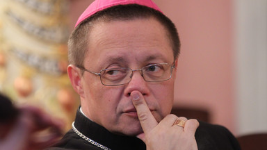 "Taniec" kard. Tagle i abp. Rysia przed młodzieżą