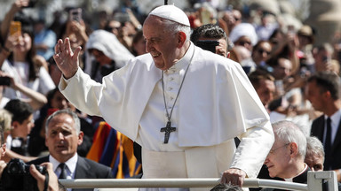 Papież: politycy i biskupi są obrażani, niektórzy na to zasługują