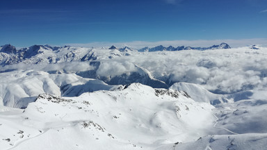 Pięć powodów, dla których warto rozpocząć narciarską przygodę we Francji
