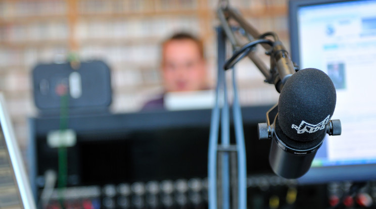 A Class FM műsorvezetői a 103.9 Sláger FM-en / Illusztráció: Northfoto