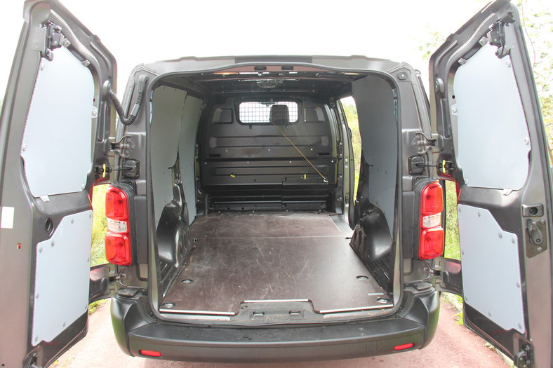 Toyota Proace Verso i Proace dostawcza