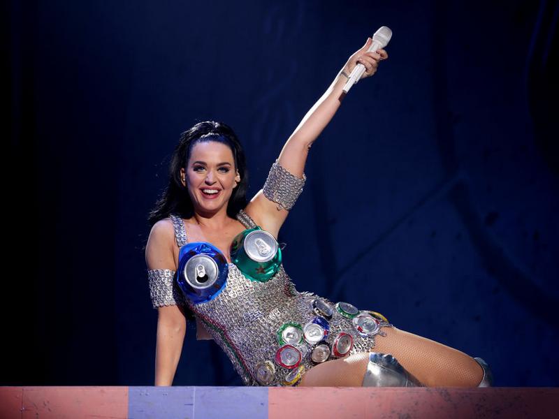 Katy Perry brutálisan rövidre vágatta a haját, hihetetlenül vagány lett a végeredmény