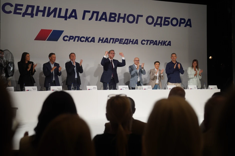 Niš sednica Glavnog odbora SNS