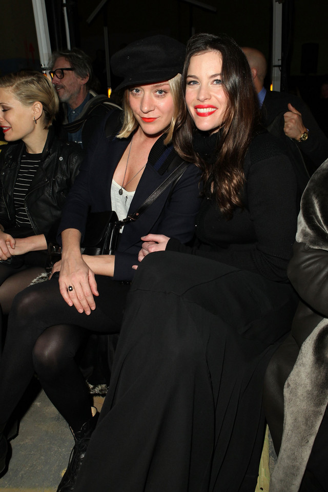 Chloe Sevigny i Liv Tyler na pokazie Proenza Schouler podczas NY Fashion Week