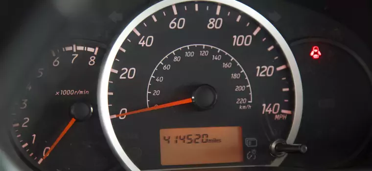 Przejechali małym Mitsubishi 666 tys. km w sześć lat