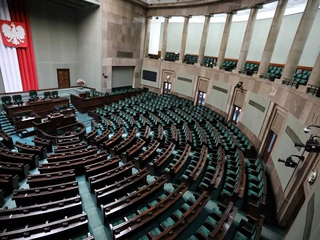 Pierwsze posiedzenie Sejmu i Senatu dopiero w połowie listopada.