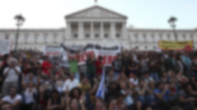 Lizbona: "oburzeni" blokują dojazd do parlamentu
