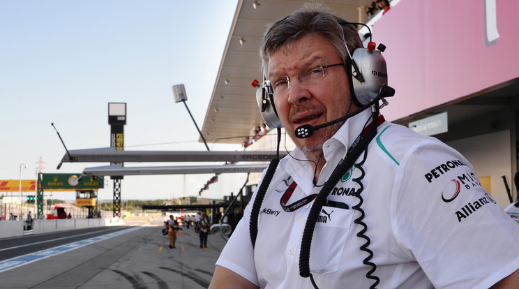 A brit Ross Brawn a Forma–1 sportigazgatója lesz, és izgalmasabbá, népszerűbbé akarja tenni a száguldó cirkuszt /Fotó: AFP