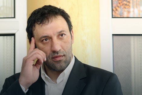 Vlade Divac doneo je nekoliko Malvininih plakata u Srbiju. Jedan od njih je na izložbi u Muzeju primenjene umetnosti
