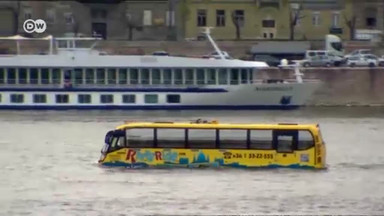 Pływający autobus na Dunaju w Budapeszcie