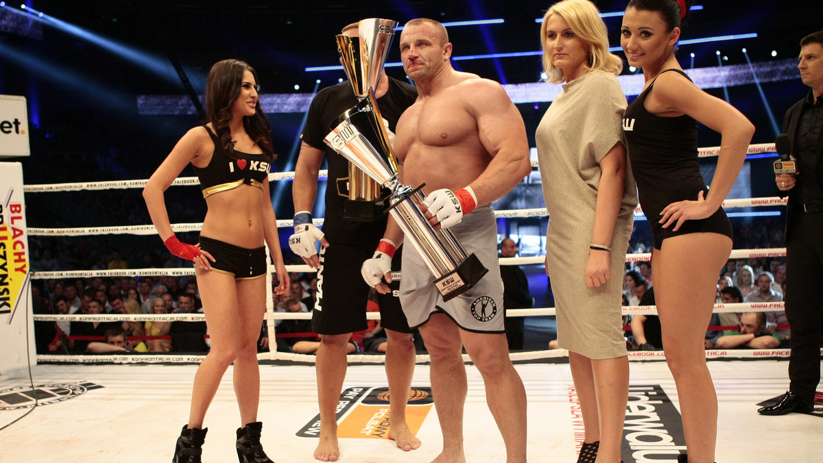 Mariusz Pudzianowski poddał walkę z Seanem McCorkle'em podczas gali KSW23. Po nieco ponad dwóch minutach walki Amerykanin założył dźwignię byłem strongmenowi i zmusił go do odklepania. - Wiedziałem, że on w ten sposób najczęściej wygrywa walki, ale nie odrobiłem lekcji - powiedział Pudzianowski w rozmowie z Mateuszem Borkiem.