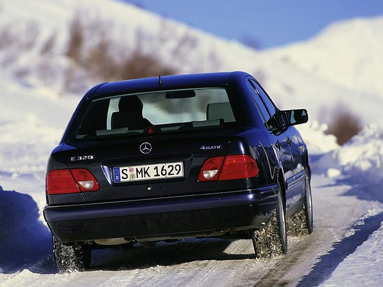 1907-2007: 100-letni jubileusz napędu 4x4 w autach osobowych