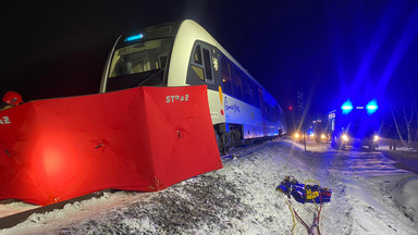 Mąż miał upozorować wypadek żony na przejeździe kolejowym. Są zarzuty prokuratury