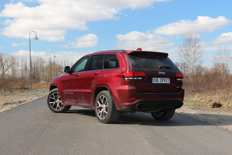 Jeep Grand Cherokee SRT – SUV jakich mało