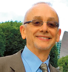 Michael Bazyler, profesor prawa prowadzący sekcję naukową ds. Holokaustu i praw człowieka na Uniwersytecie Chapman