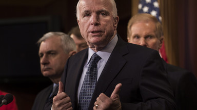 McCain porównał politykę Merkel w sprawie Ukrainy do appeasementu wobec Hitlera