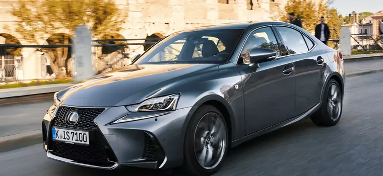 Lexus IS po liftingu – ewolucja w dobrym kierunku | TEST