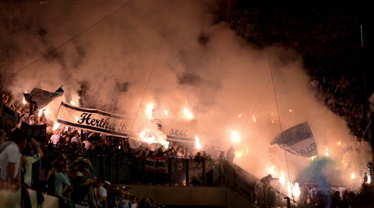Csak a szerencsének köszönhető, hogy a vendégszurkolók nem gyújtották 
fel a stadiont/Fotó:MTI