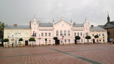 Rynek Galicyjski w Sanoku przyciąga tłumy turystów