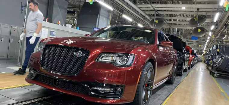 Chrysler 300C kończy swój żywot. U nas dostępny był pod włoską marką