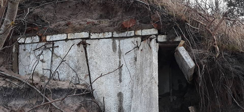 Sztorm odsłonił kolejne bunkry na polskim Wybrzeżu
