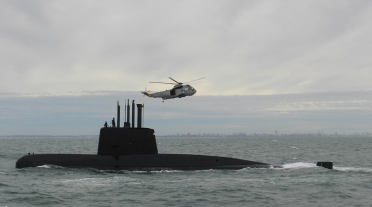 Az argentin tengerészet már amerikai segítséget is kért. Az eltűnt tengeralattjáróról közben jelek érkeztek, de nem tudni, honnan küldték őket /Fotó: MTI