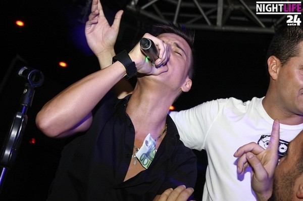 Bak&scaron;i&scaron; na nastupima