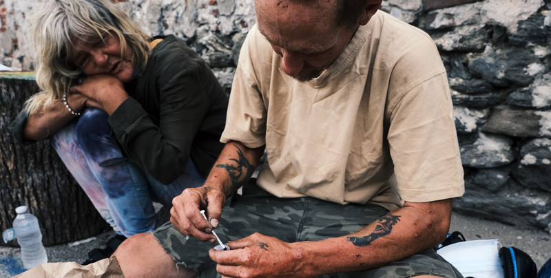 Fentanyl, który sieje postrach na amerykańskich ulicach, jest już w Polsce. "Dlaczego nikt nas nie uratuje i nie powstrzyma tej trucizny!?"