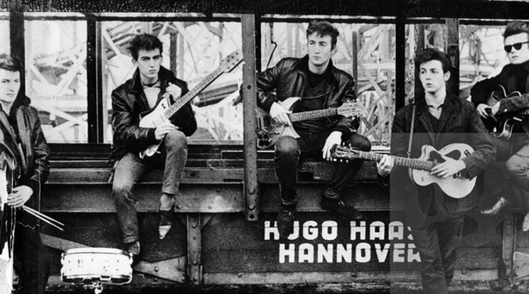 Nagy jövő előtt állnak: Pete 
Best, George Harrison, John 
Lennon, Paul McCartney és 
Stuart Sutcliffe /Fotó: Profimedia- Reddot