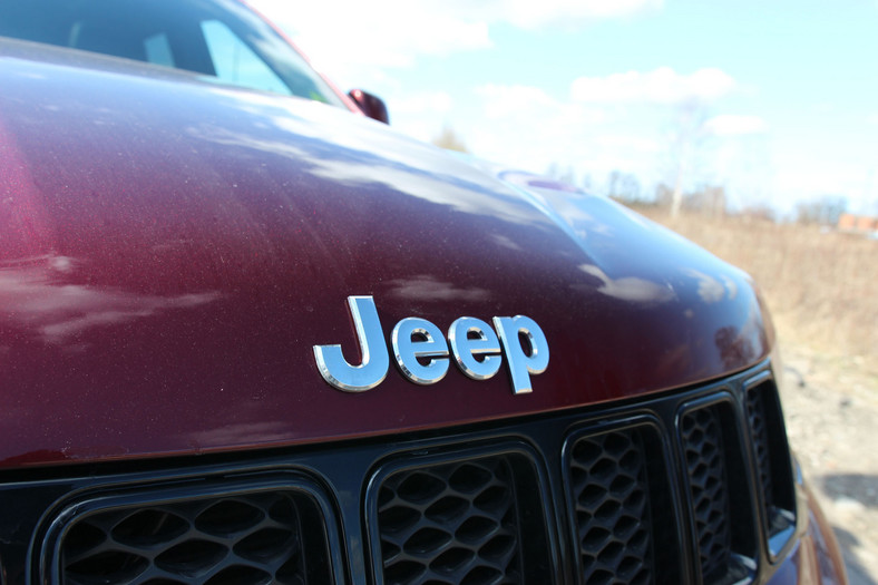 Jeep Grand Cherokee SRT – SUV jakich mało