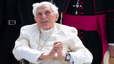 Benedykt XVI powrócił z Niemiec do Watykanu