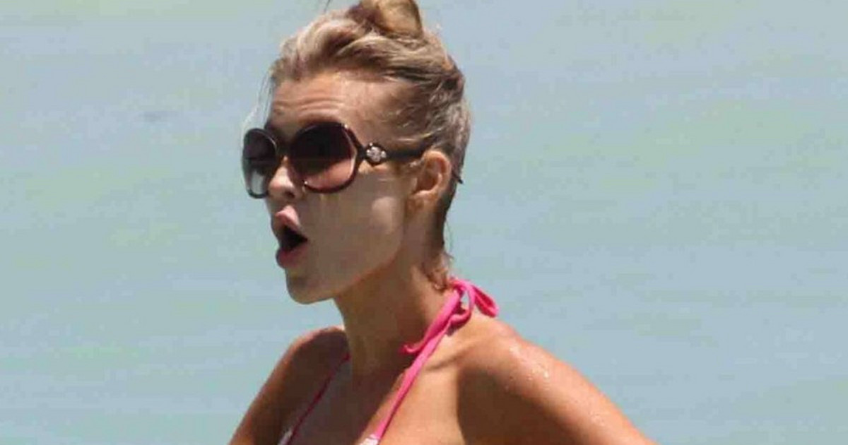 Wpadka na plaży Joanna Krupa topless Film
