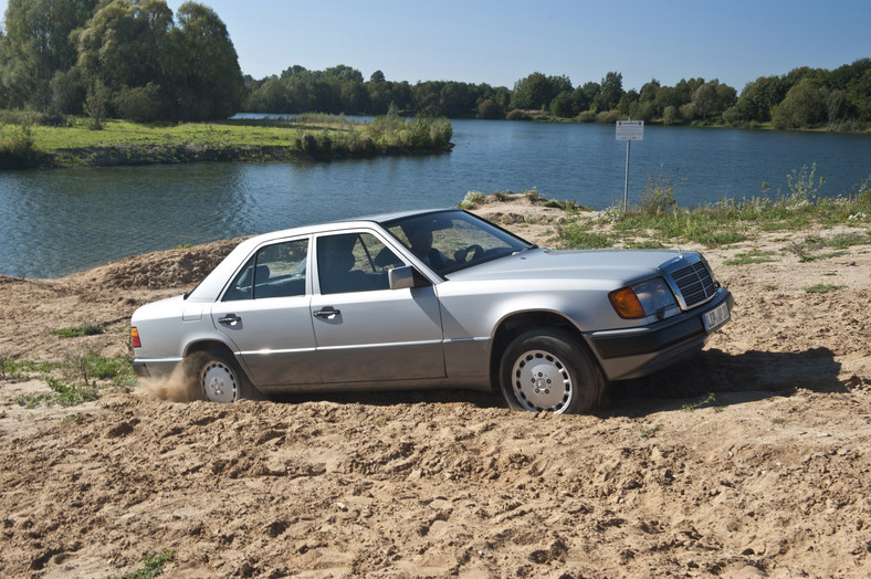 Mercedes W124