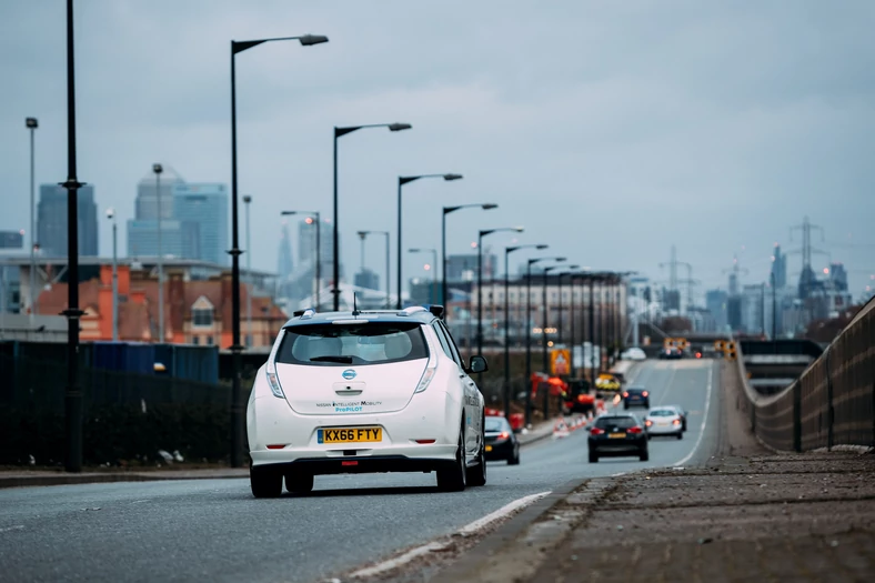 Testy autonomicznego Nissana Leaf w Londynie