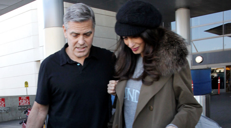 George Clooney és felesége megpróbálják kerülni a veszélyt/Fotó: Northfoto