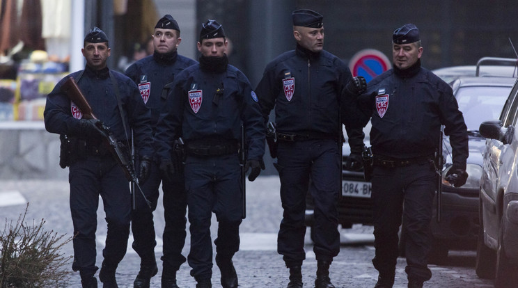 A francia rendőrök végeztek a támadóval/Fotó: AFP