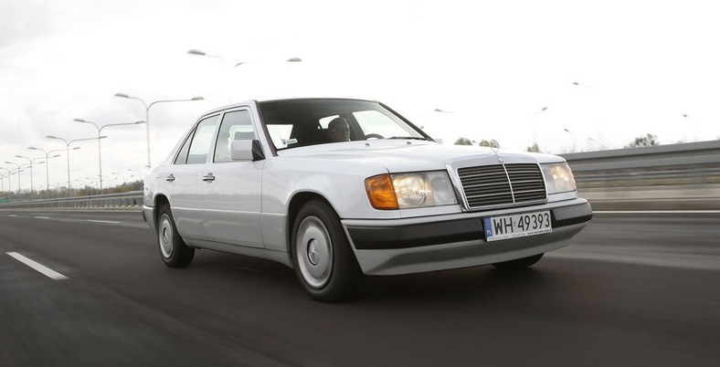 Mercedes W124 200D - spowalniacz czasoprzestrzeni