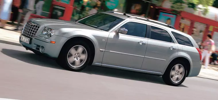 Chrysler 300C Touring 5.7 Hemi - z archiwum Auto Świata